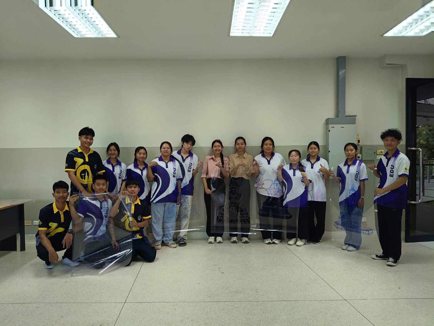 ภาพประกอบ: จัดโครงการพัฒนาตามแนวนโยบาย 1 นักศึกษา 1 ศิลปวัฒนธรรม หลักสูตร “การแกะแม่พิมพ์ลายอัตลักษณ์ล้านนา”