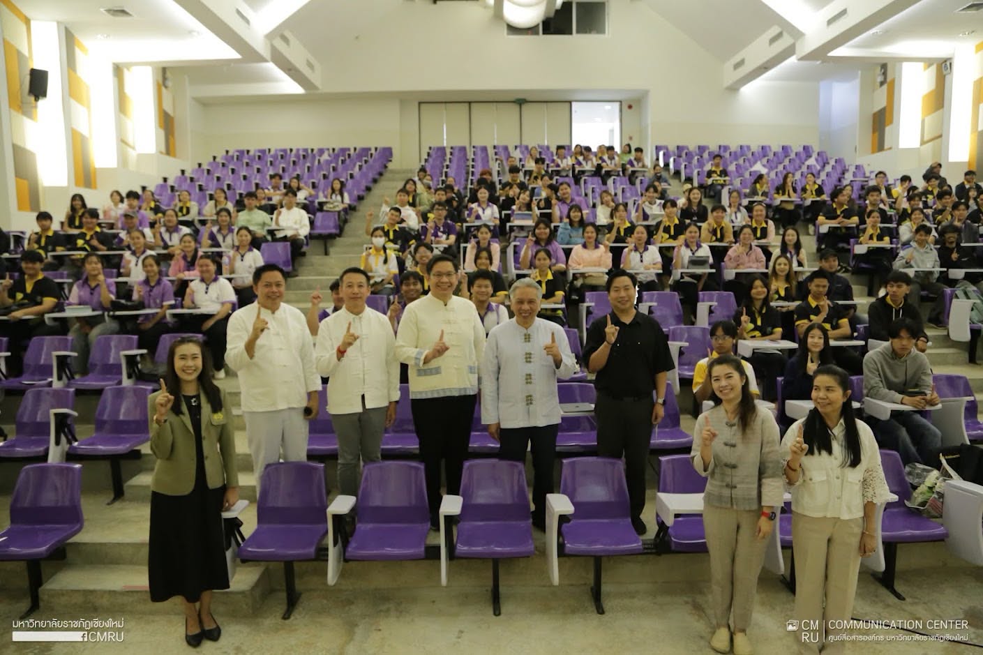 ภาพ: จัดโครงการการอนุรักษ์สืบสานต่อยอดองค์ความรู้ด้านศิลปวัฒนธรรมล้านนา การอบรมเชิงปฏิบัติการ เรื่อง พิธีกรรมทางพระพุทธศาสนาล้านนา รุ่นที่ 1